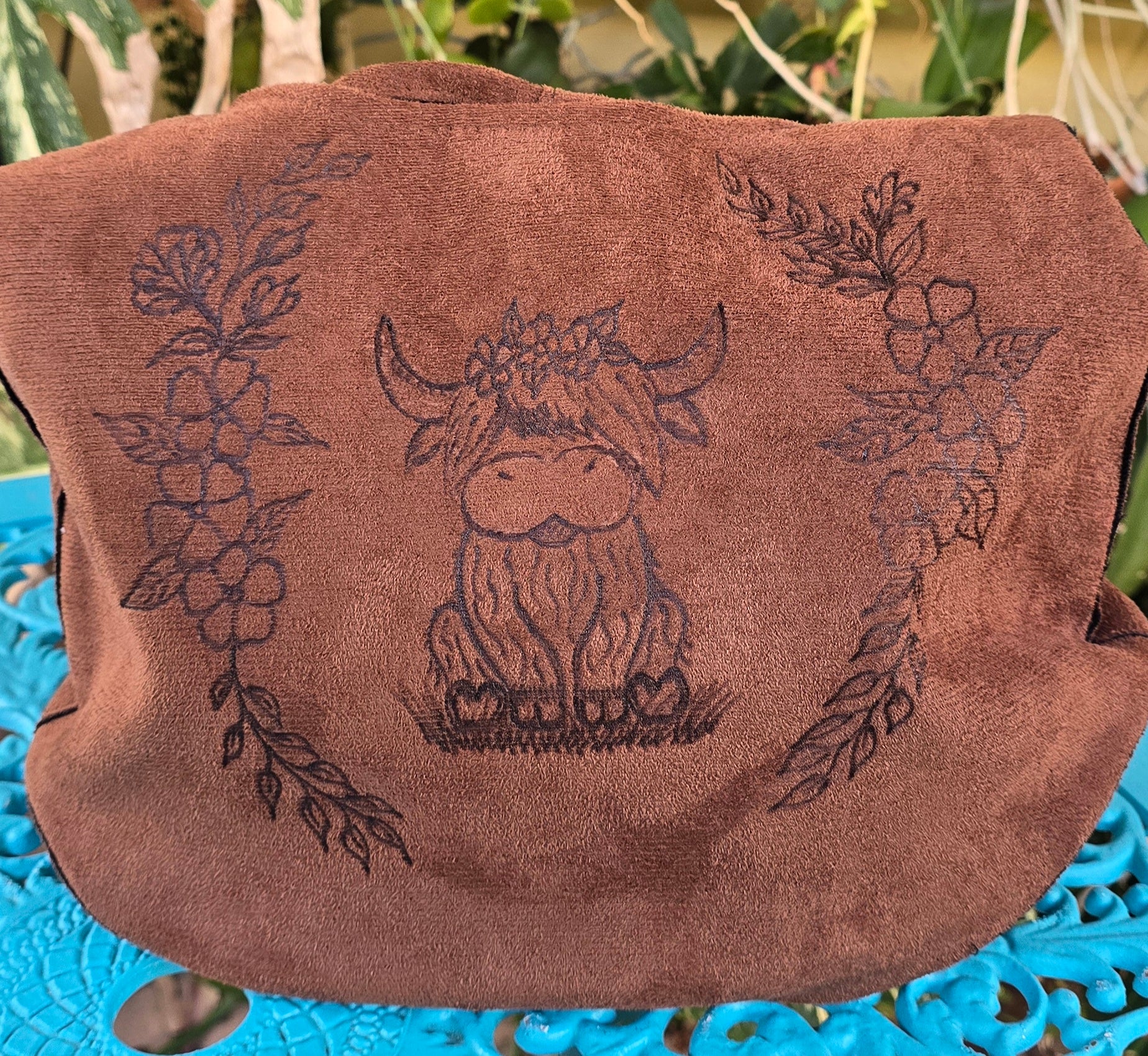 Handburnt highland cow shoulder bag