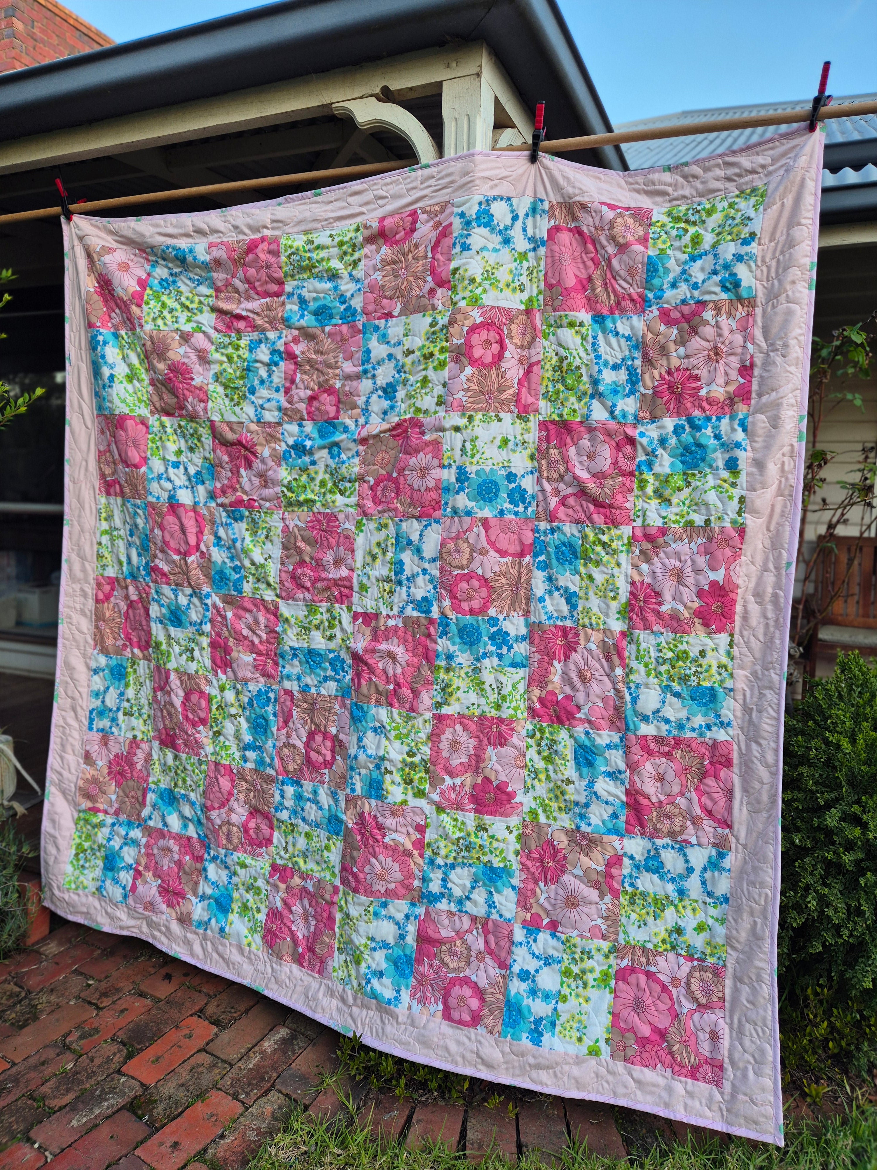 Vintage sheeting, Queen sized quilt