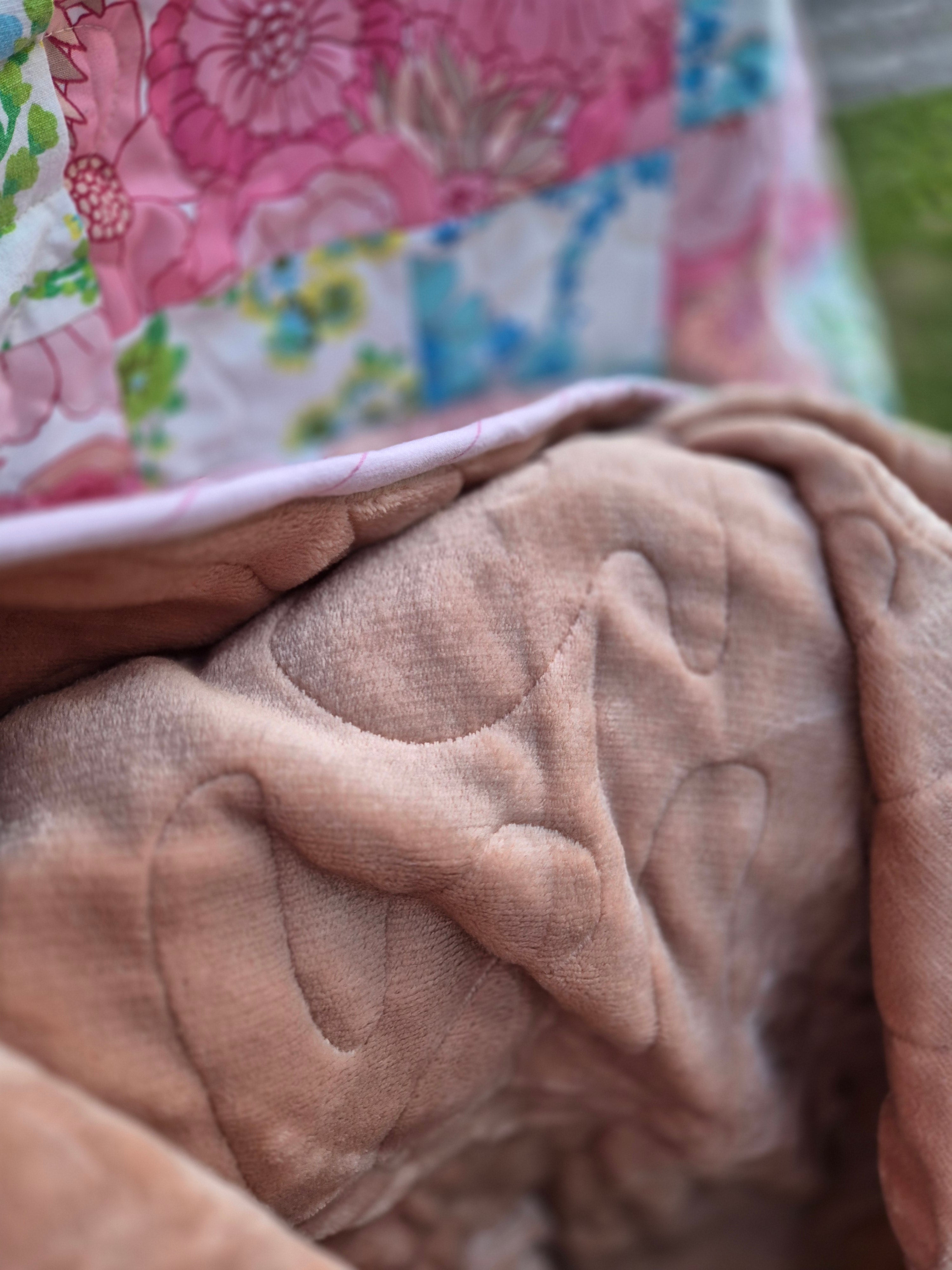 Vintage sheeting, Queen sized quilt