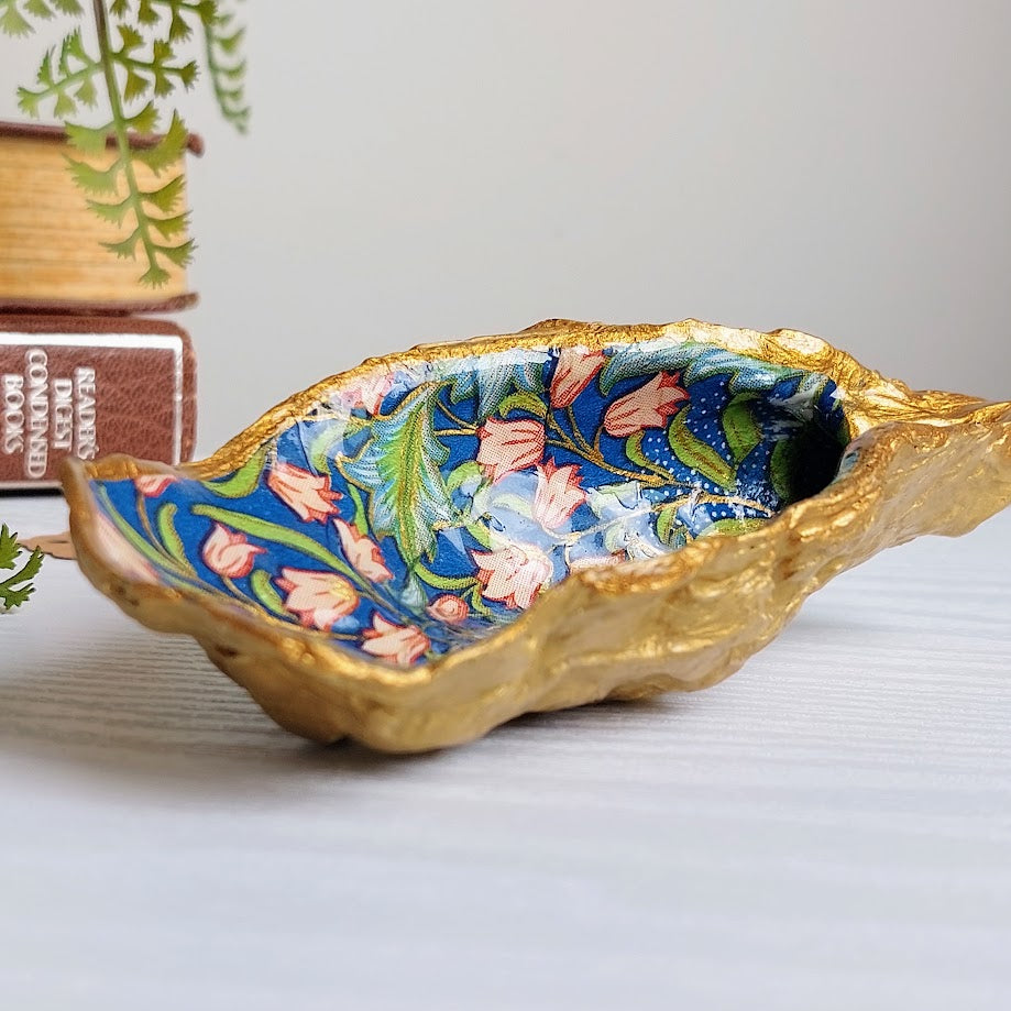 XL real oyster shell trinket William Morris 'tinkerbell'