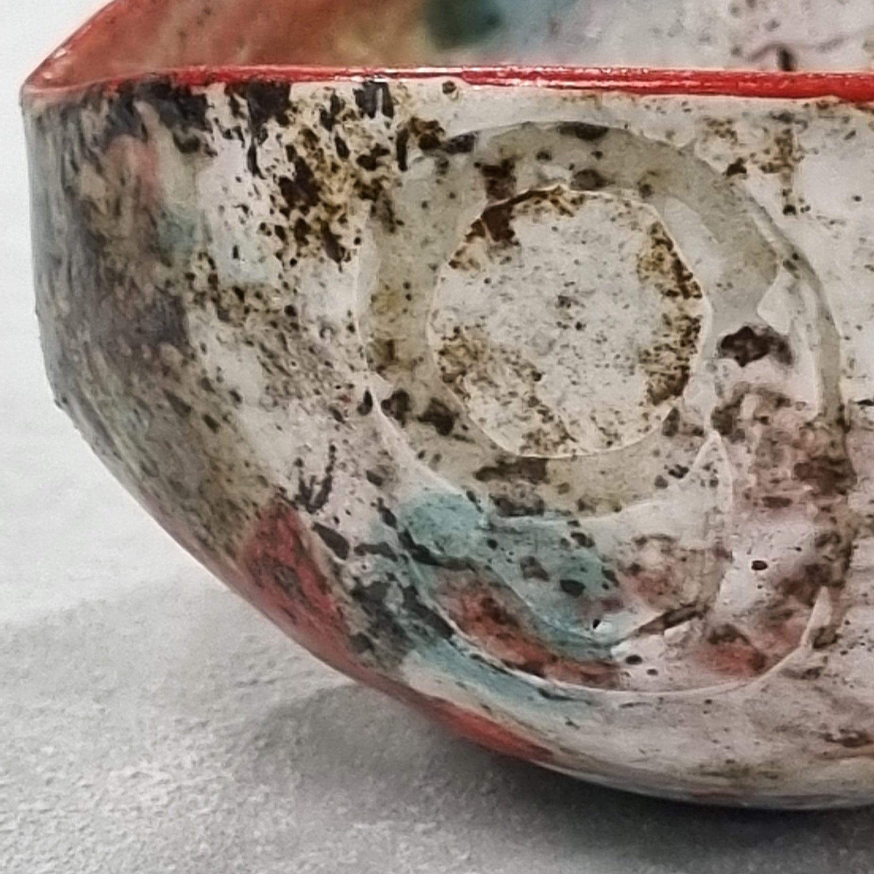 Hand-painted Artisan Ceramic Bowl, multi-coloured Type @