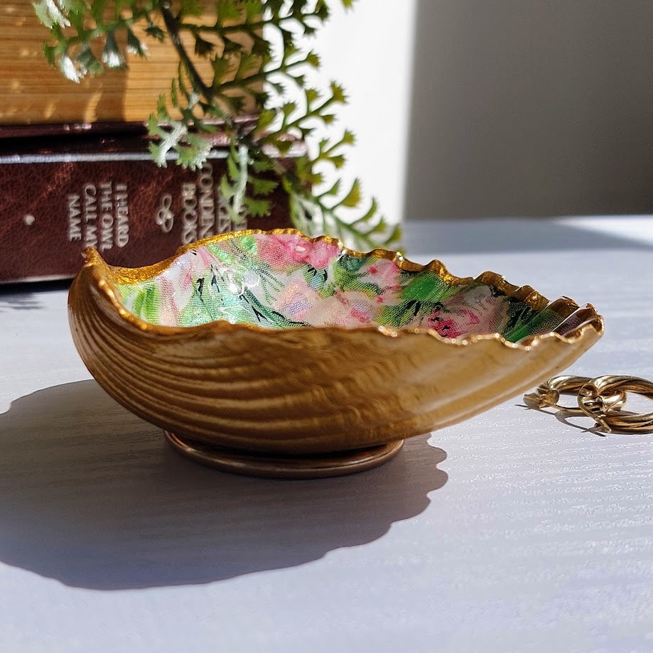 Floral decoupage little scallop shell trinket dish