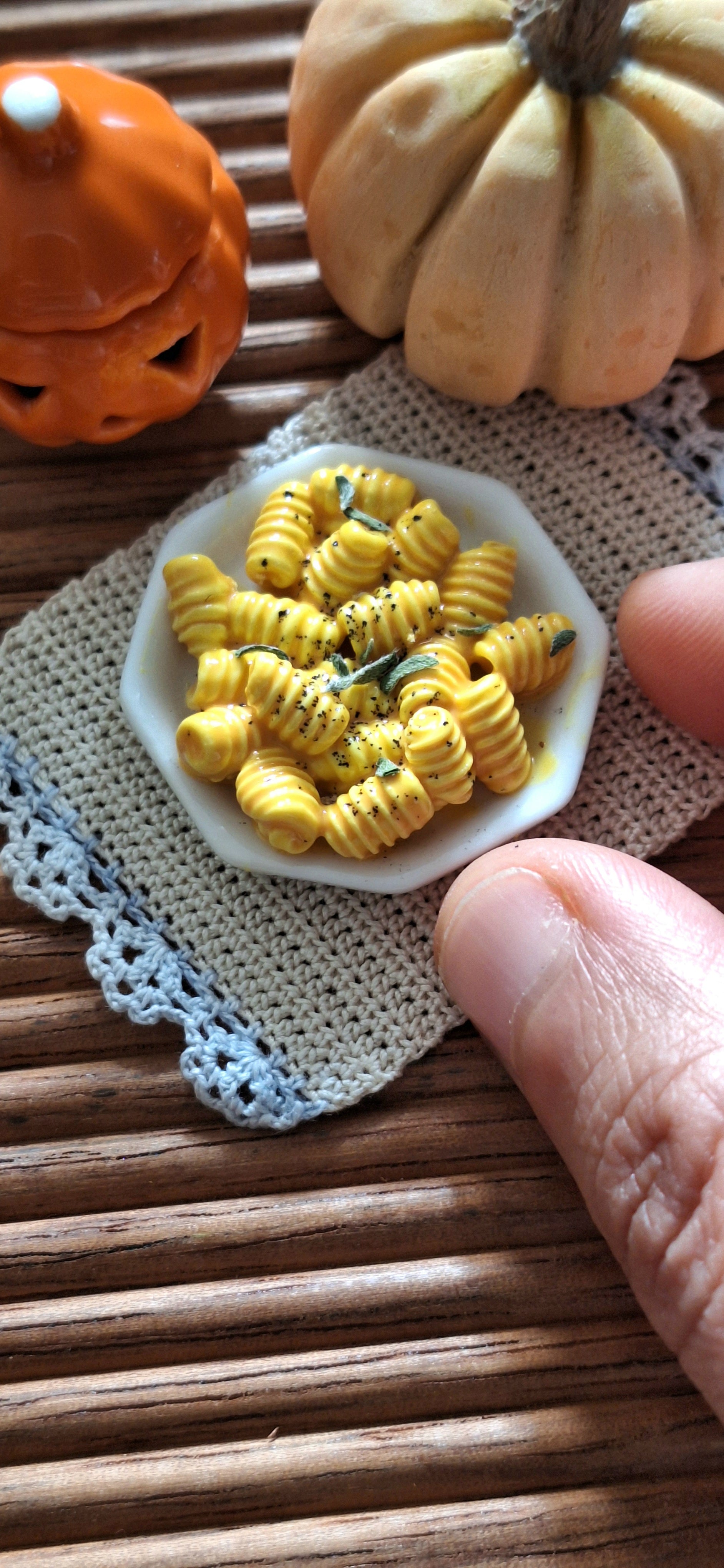 PASTA in Pumpkin Sauce, 1:6 scale