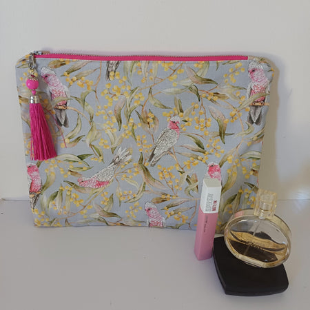 Australiana - Toiletry Bag - Water Resistant Lining - 30cm x 23cm