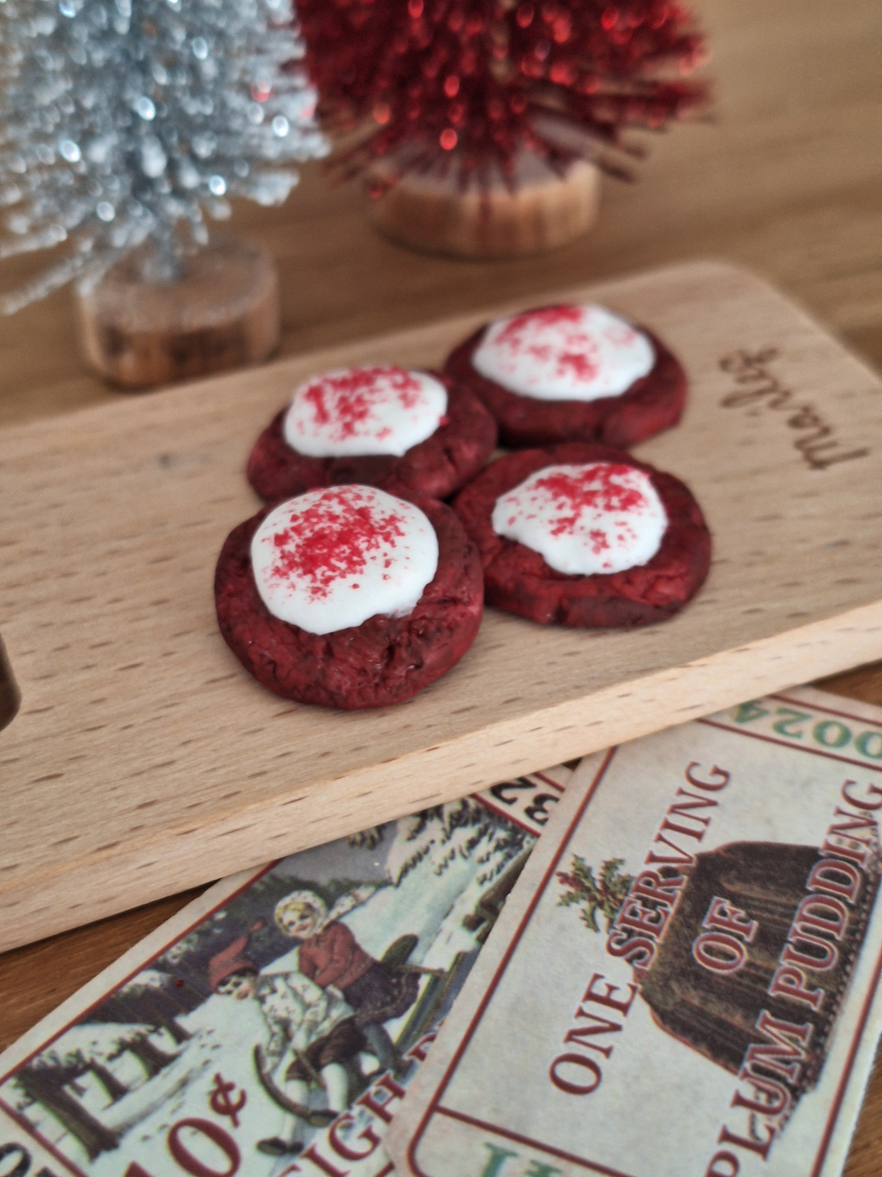 4 RED VELVET COOKIES - 2 options