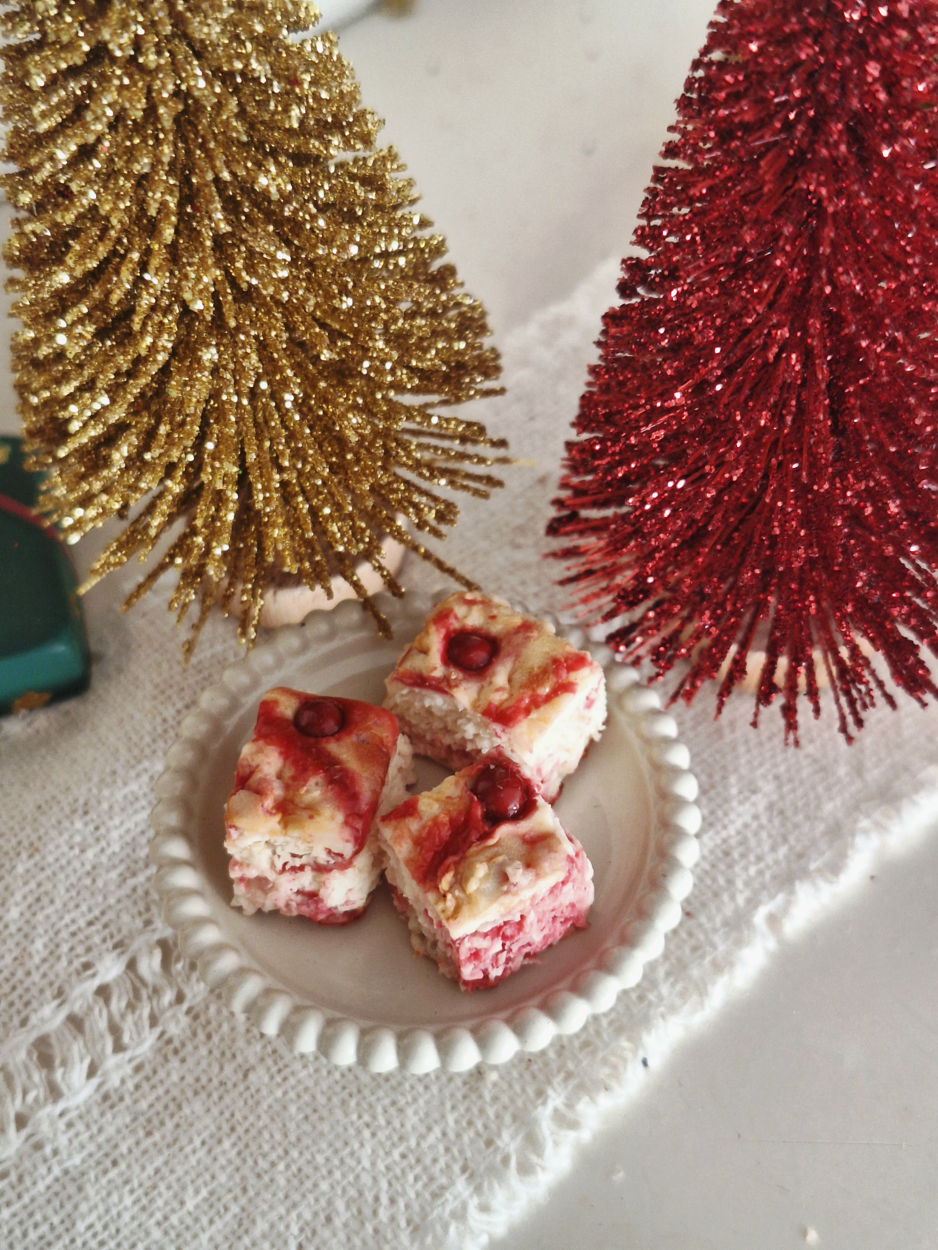 3 Pcs CRANBERRY CAKE