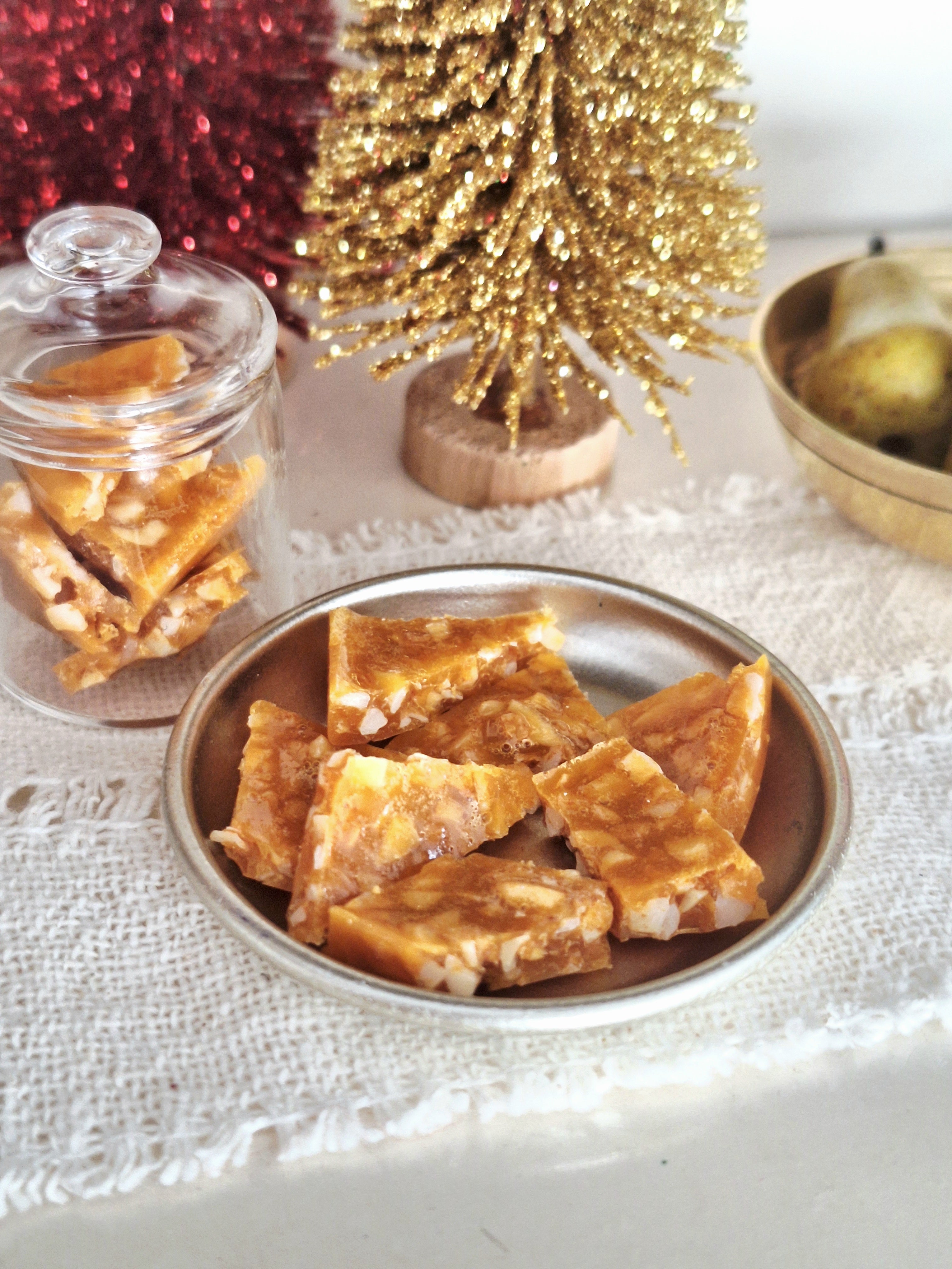 PEANUT BRITTLE
