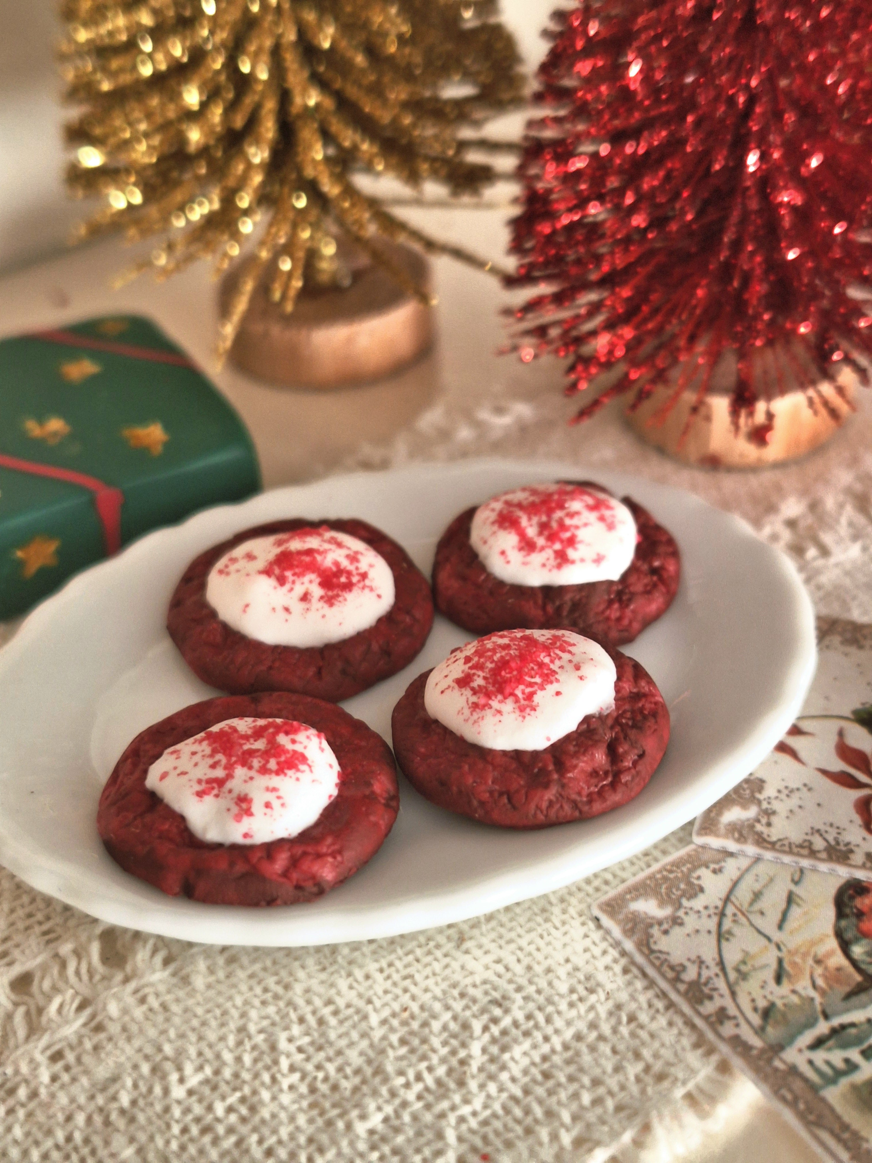 4 RED VELVET COOKIES - 2 options