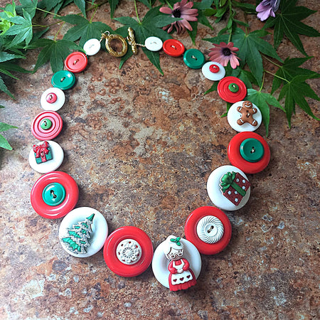 Mrs Christmas button necklace