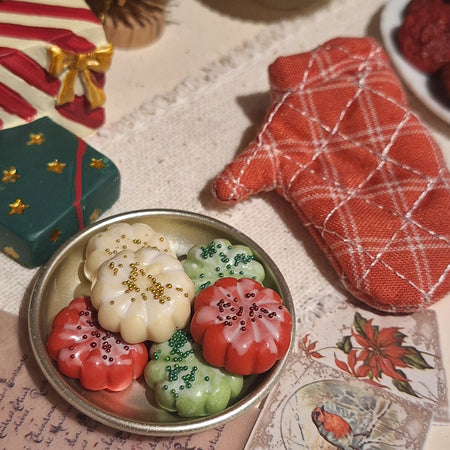 6 pcs Sprinkle Christmas cookies (with oven mitten)