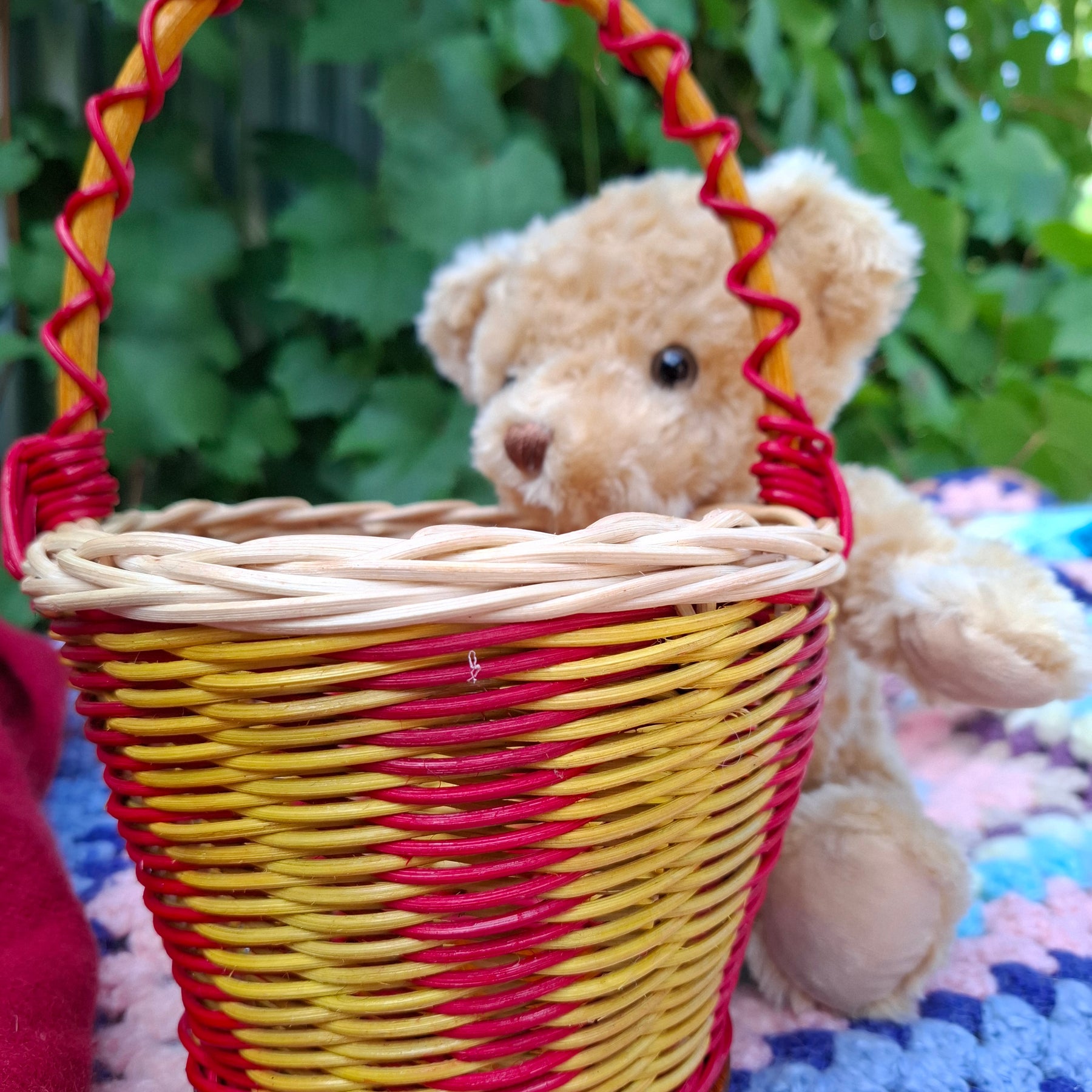 Basket children toys play gifts entertainment birthday easter