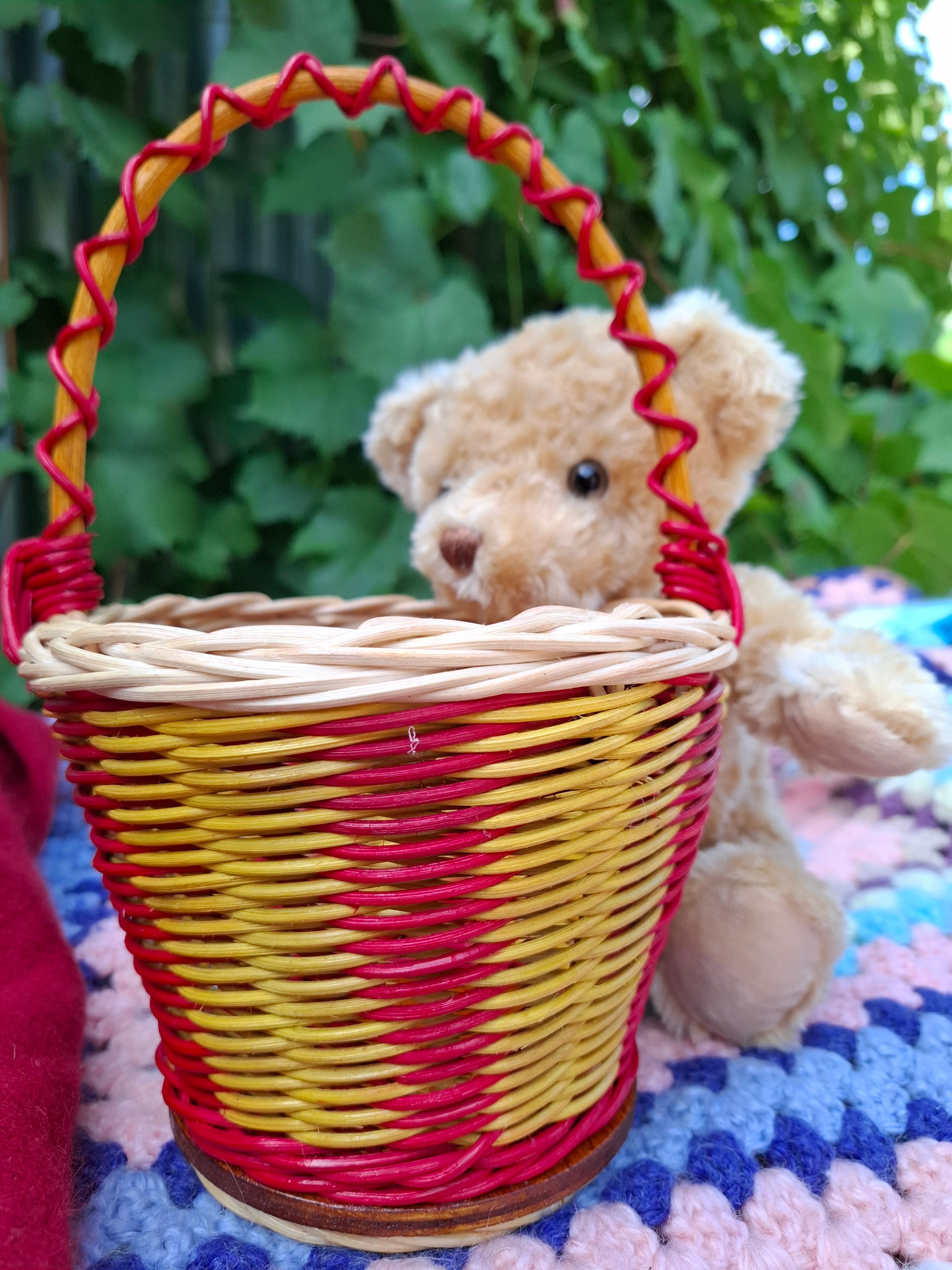 Basket children toys play gifts entertainment birthday easter