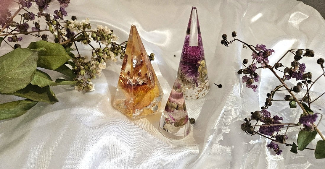 EVER AFTER BLOOMS - RING HOLDER - Large Geometric or Cone - MADE TO ORDER