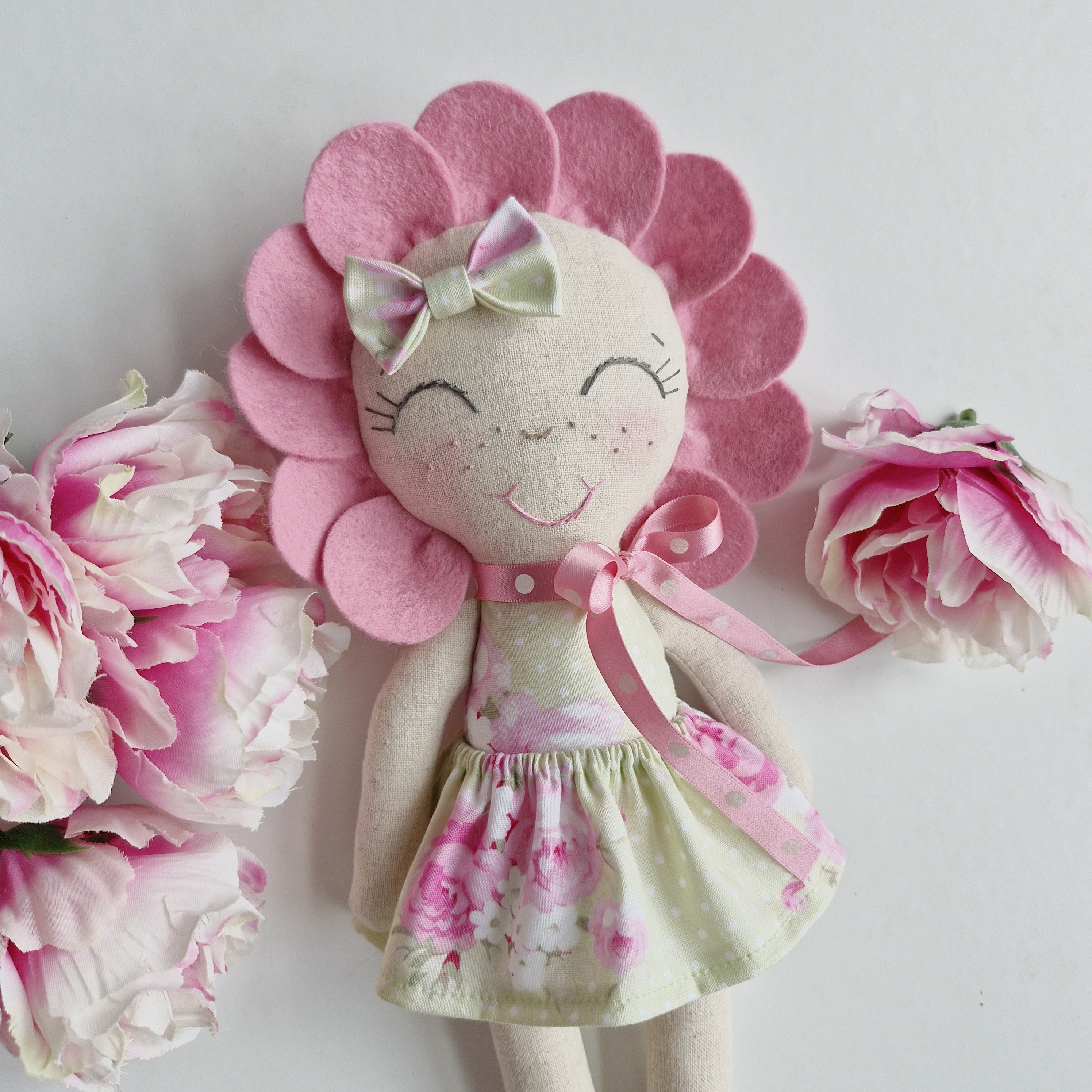 Lil Miss Petals - Slipper Rose