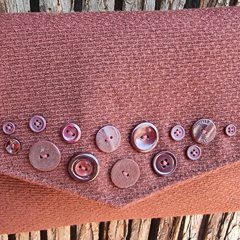 SID009 close up buttons