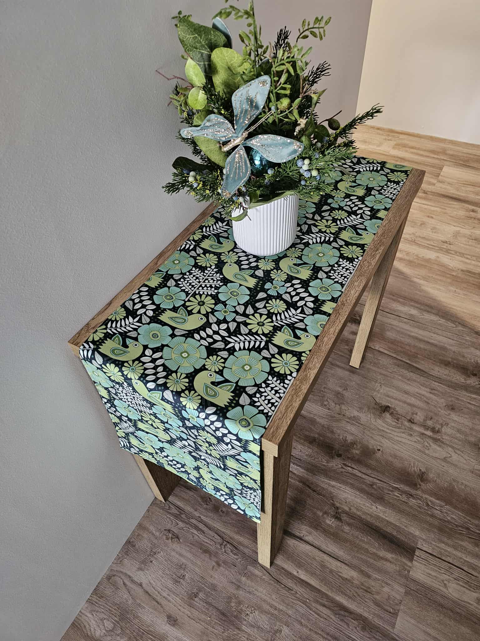 Folk Birds Table Runner