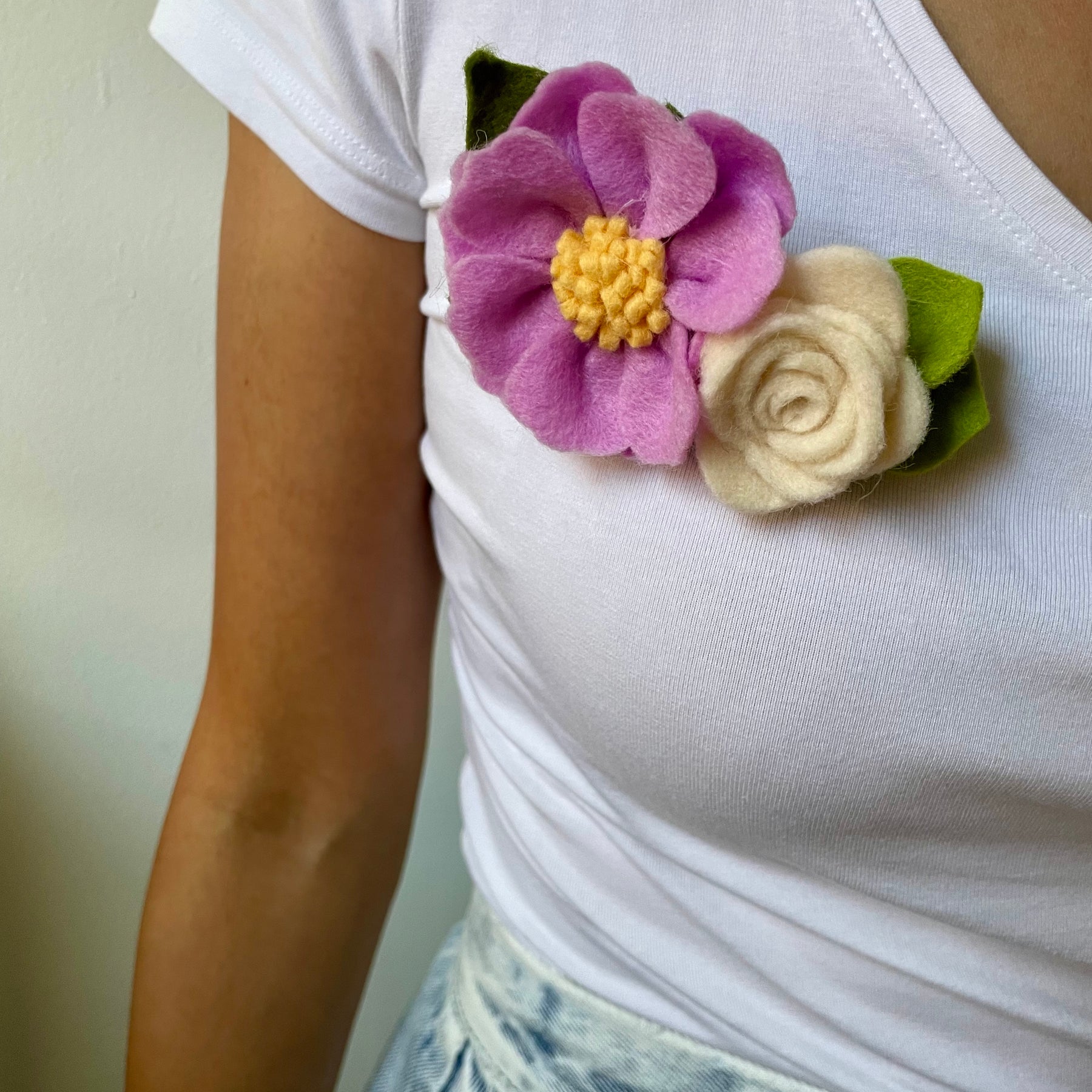 Lilac flower with classic cream rose brooch