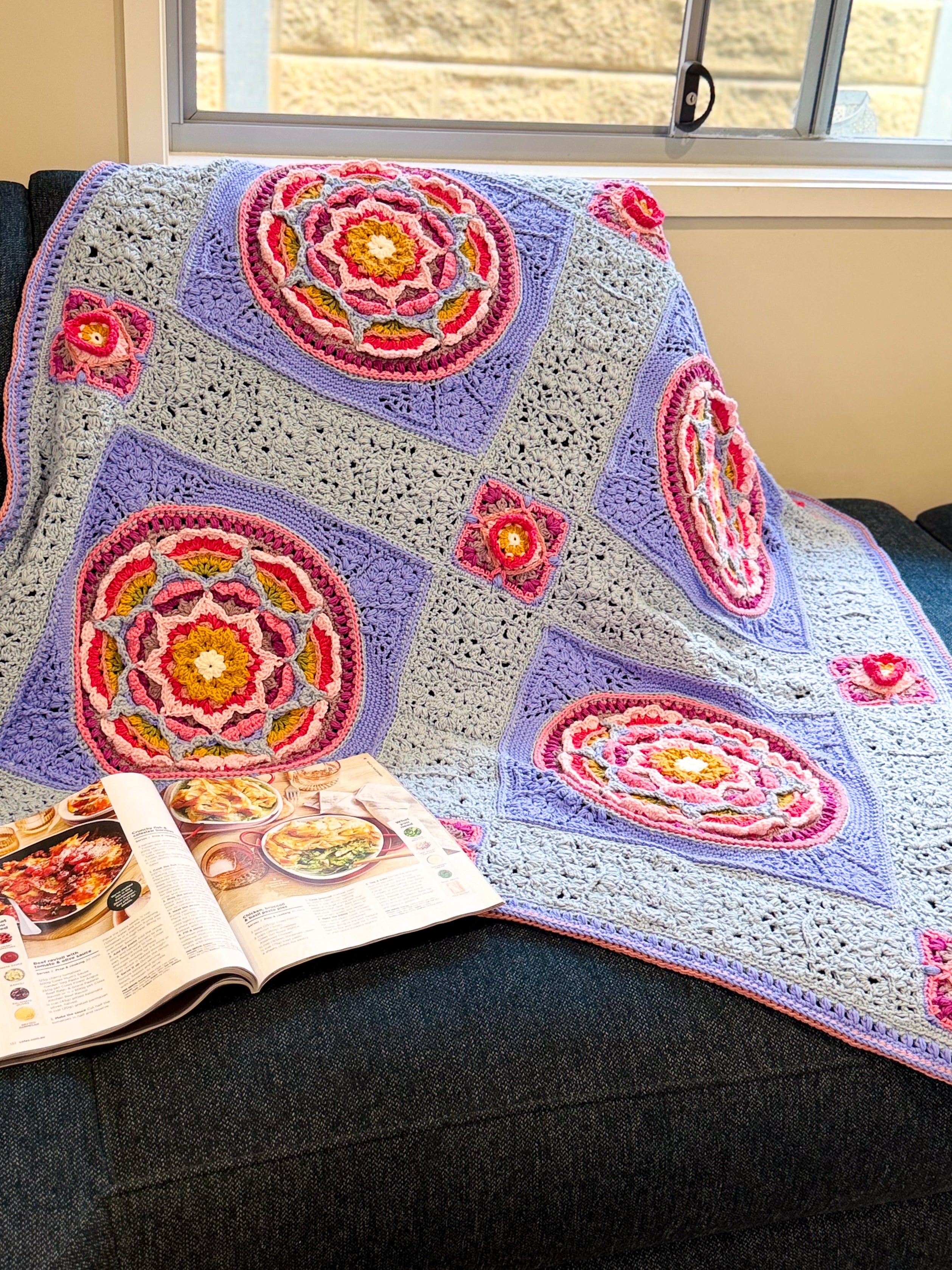#100 Medium Size Blanket Main Colour Blue