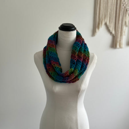 Crochet Winter Bright Cowl