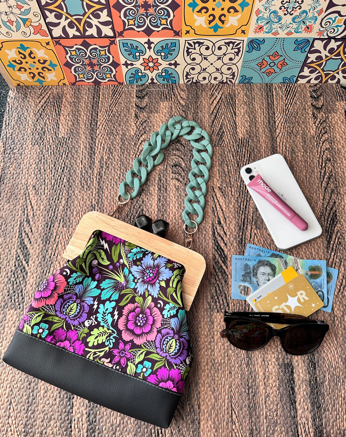 Kiss Lock Clutch With Acrylic Chain