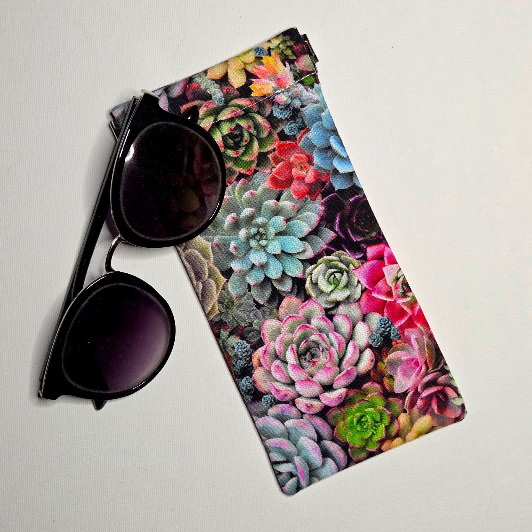Sunglasses Pouch in Succulent fabric