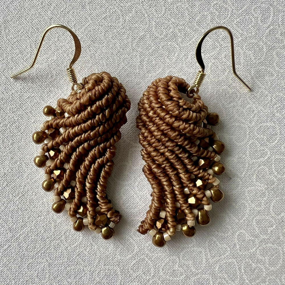 Brown Shell Micro Macrame Earrings +Free Microfibre Pouch