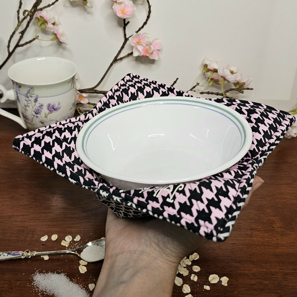 Hot / Cold Cozy Bowls - Pink, Black & White