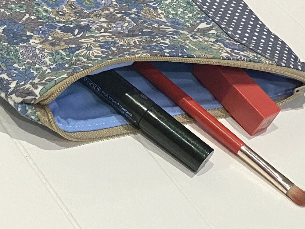 Grey and blue flowers purse