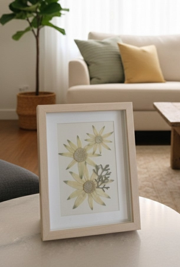 Flannel Flare | Pressed Flower Handmade Card