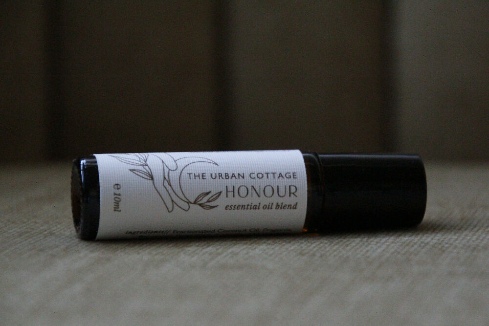 HONOUR Essential Oil Blend