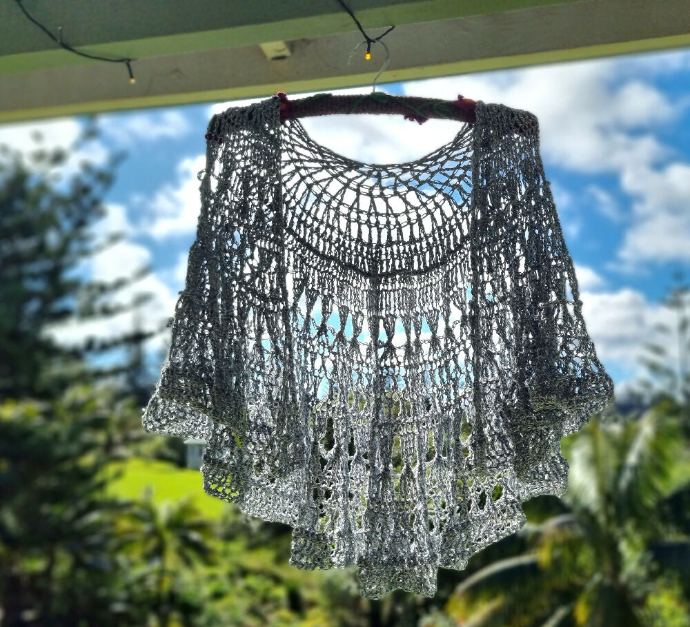 Crochet lacy shawl 2