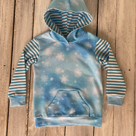 Sweater blue snowflakes