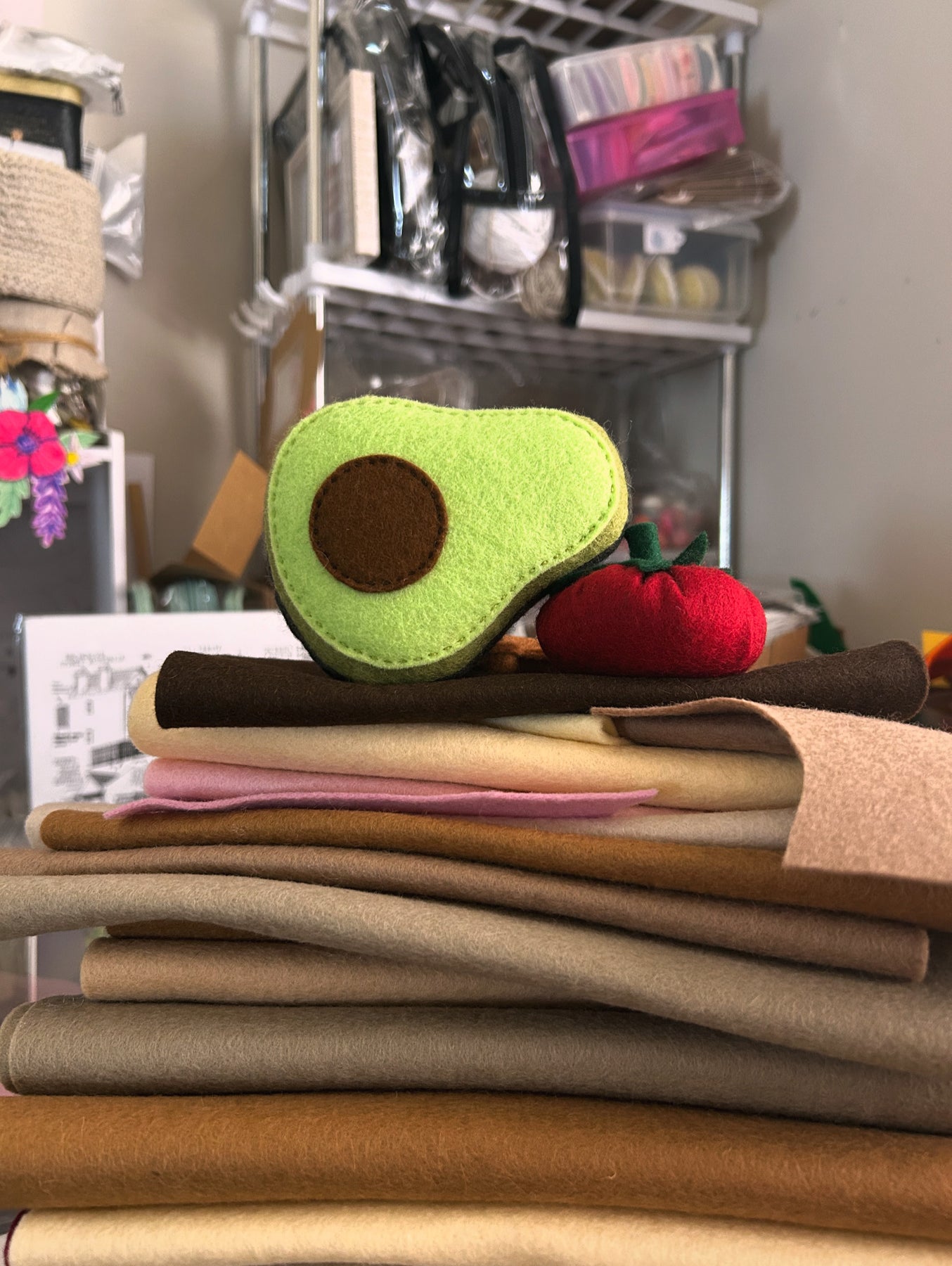 Felt avocado play food, play kitchen, pretend play