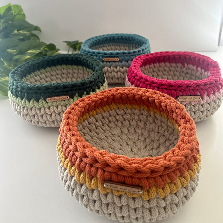 Curved crochet basket - colourful stripes