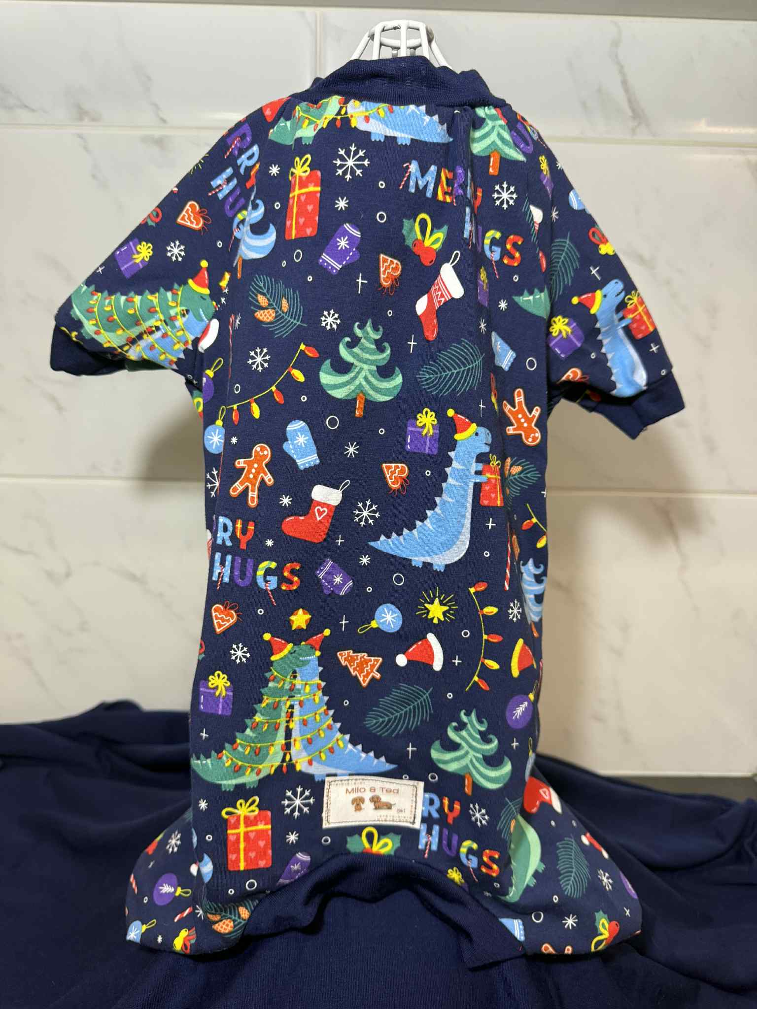 Christmas clothes pyjamas, t-shirts for standard dogs, dachshund, chihuahua, Sphynx cats, pets