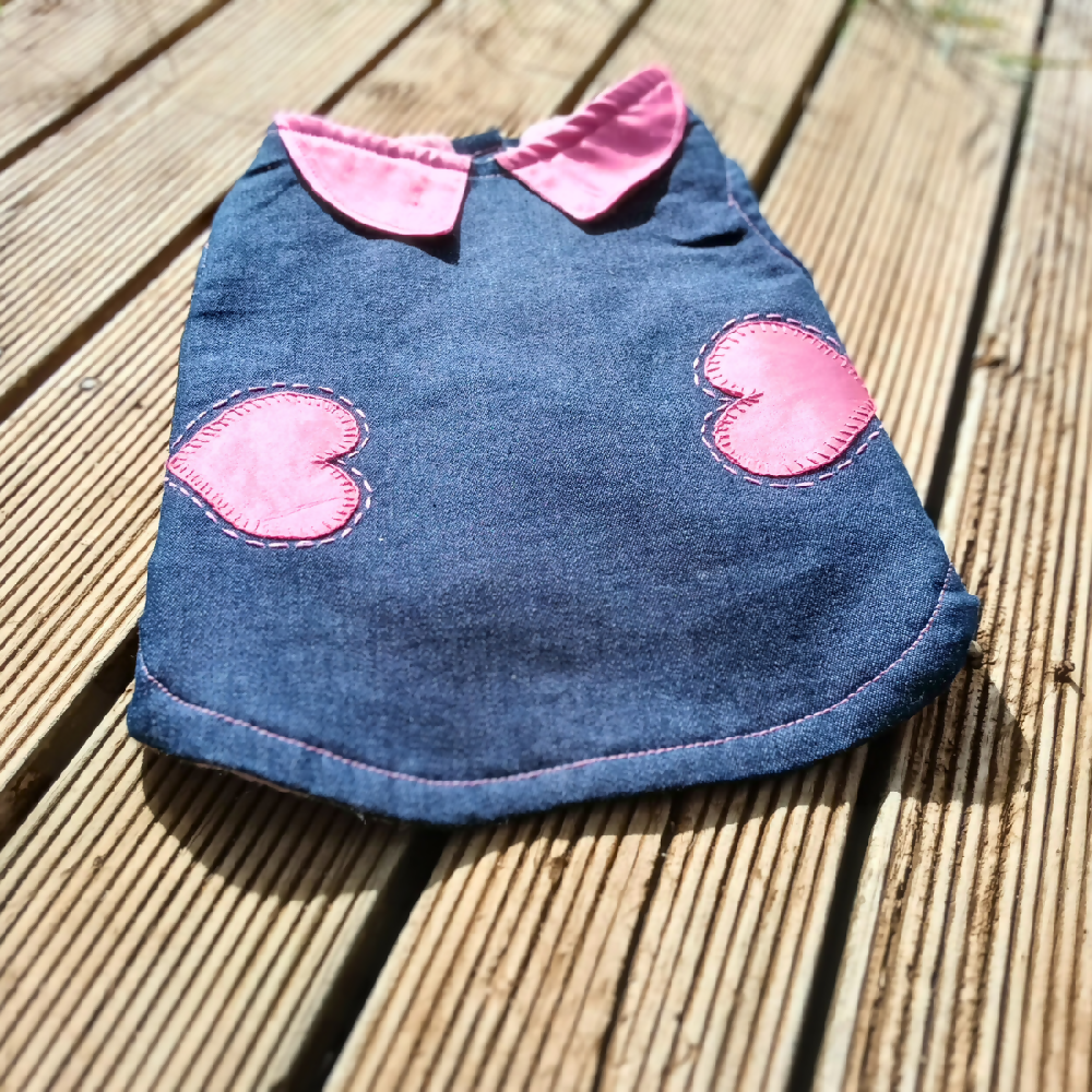 Heart_handmade_small_dog_coat_front_oblique_view_20240819_180233_0001