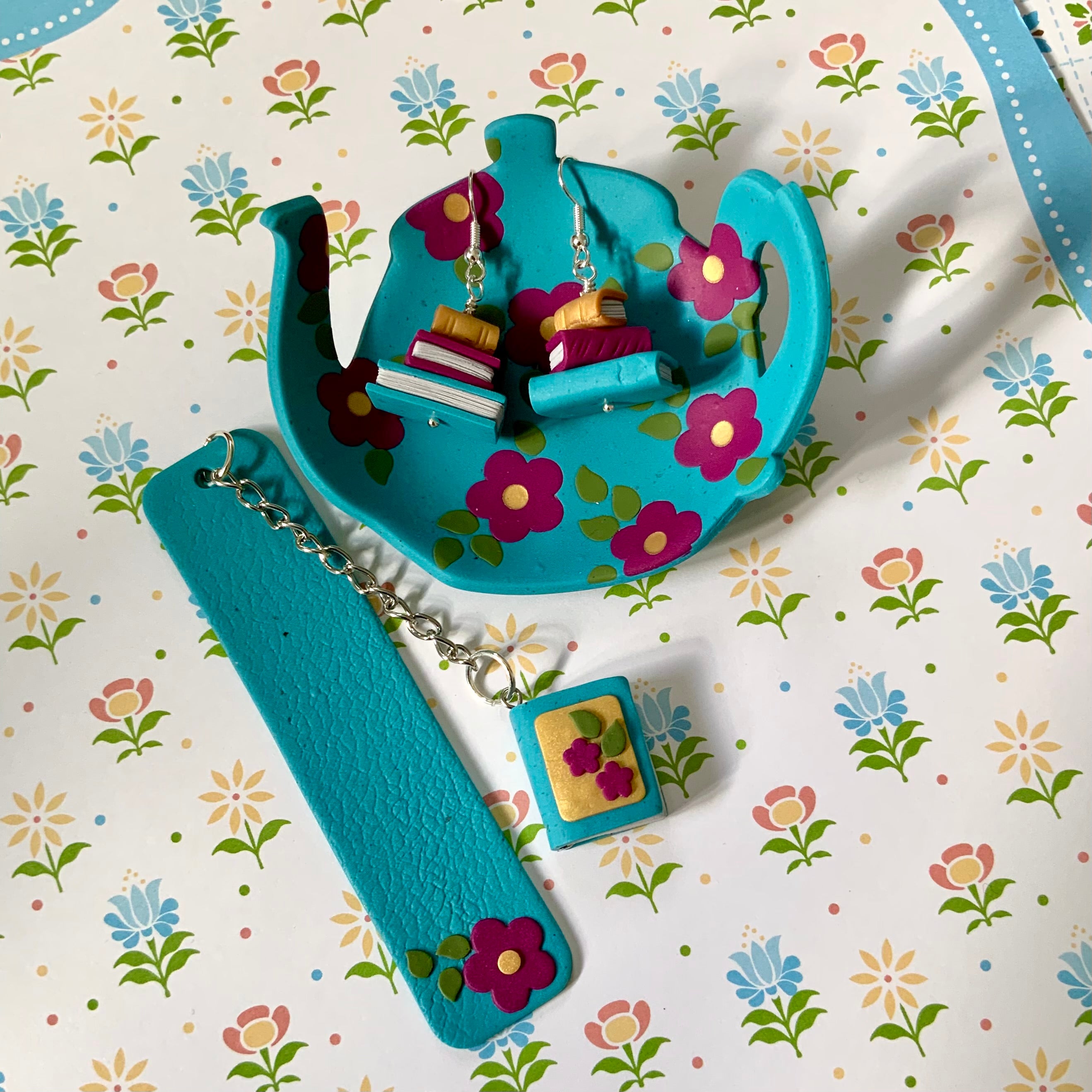 Aunty Olga’s Tea Party: Bookish Gift Sets