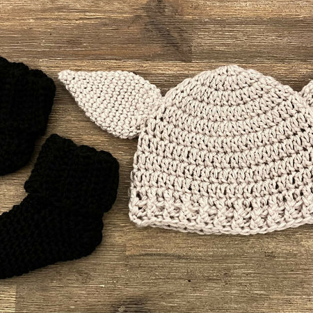 Crochet Baby Yoda Hat and Socks Set