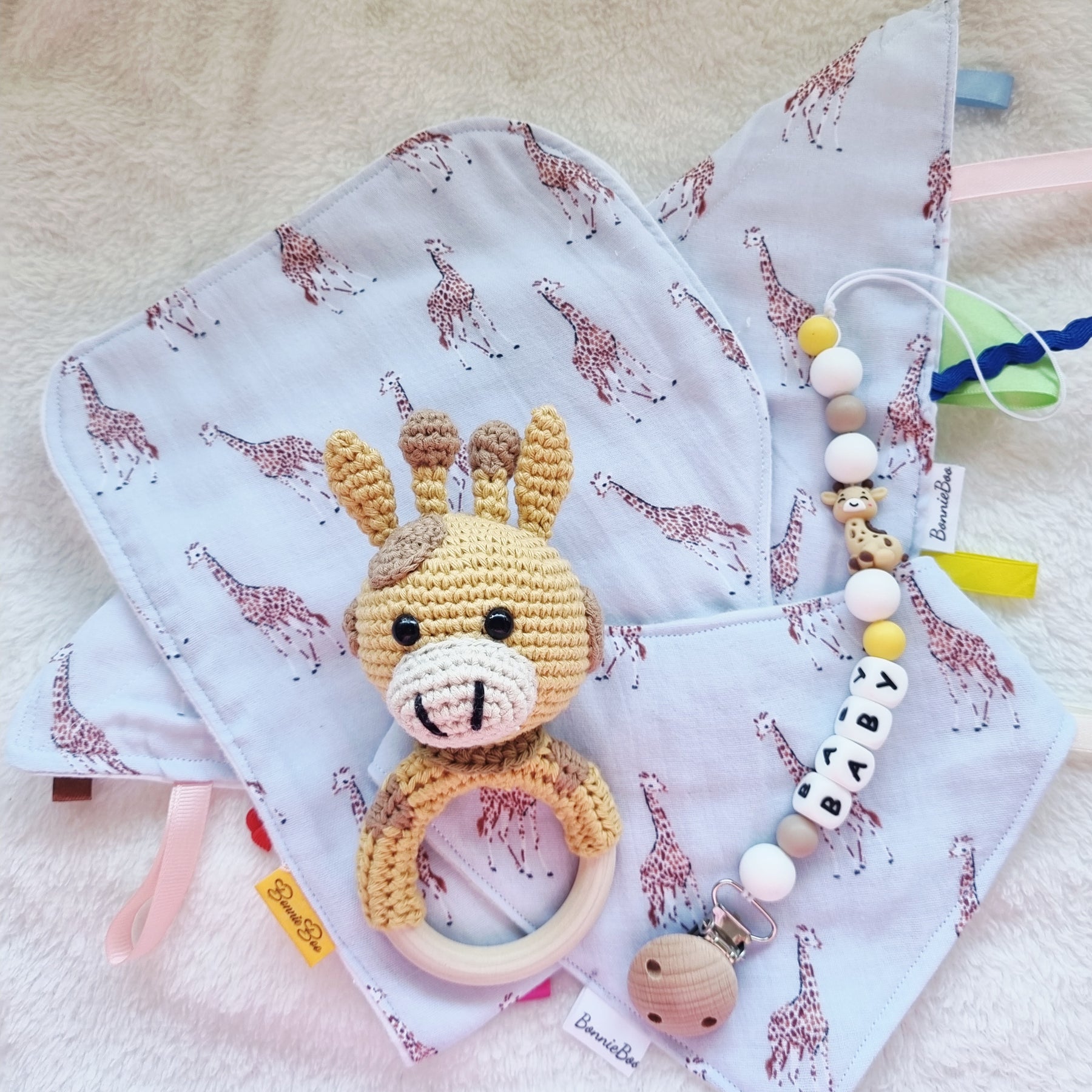 Handmade – Giraffe Themed - Baby Shower gift set – 3 variations – BB31