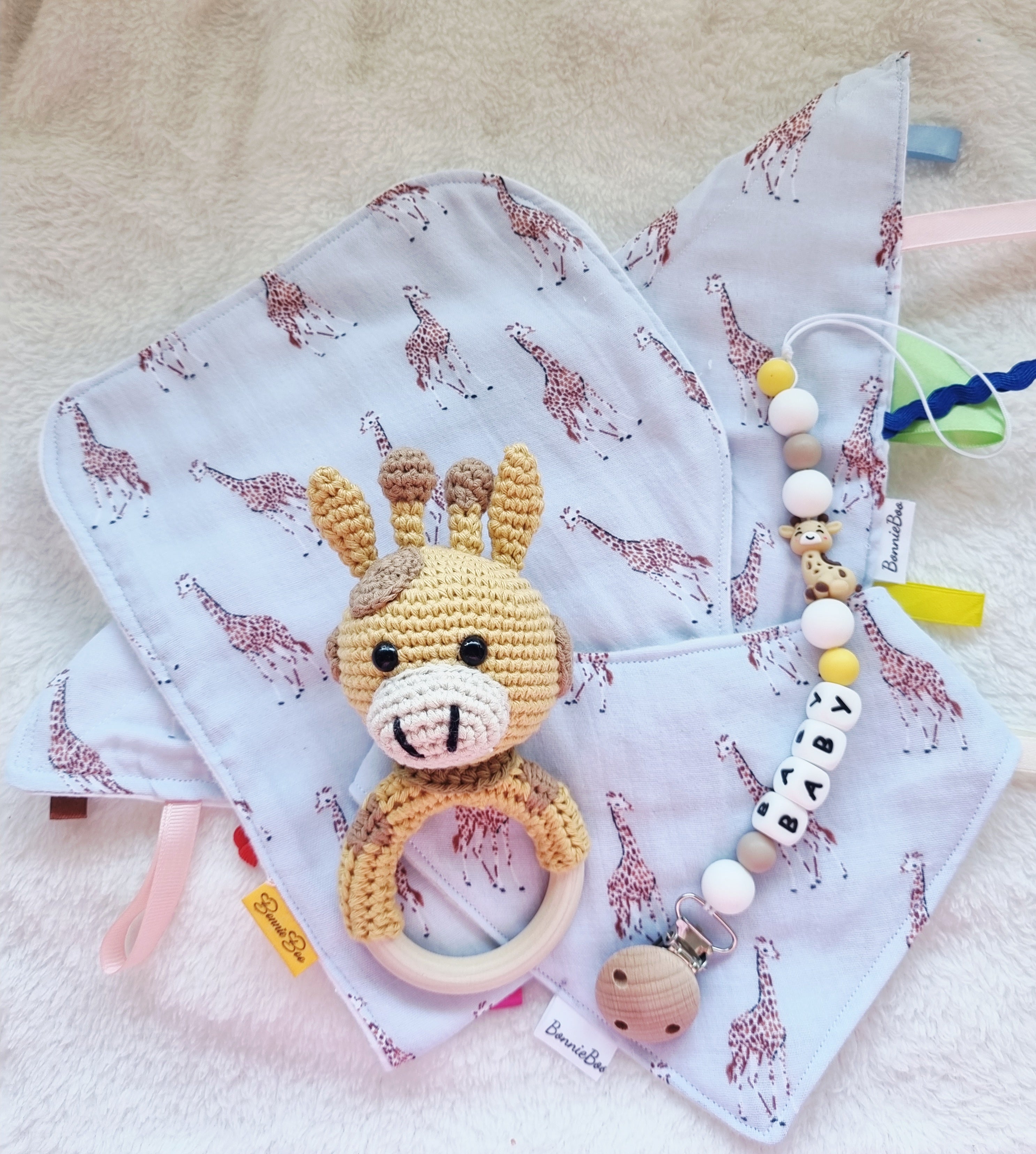 Handmade – Giraffe Themed - Baby Shower gift set – 3 variations – BB31