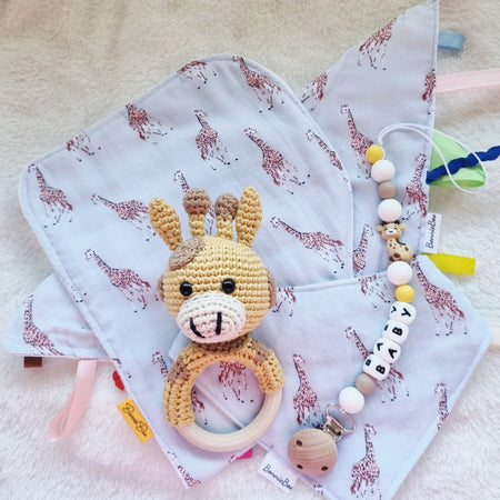 Handmade – Giraffe Themed - Baby Shower gift set – 3 variations – BB31
