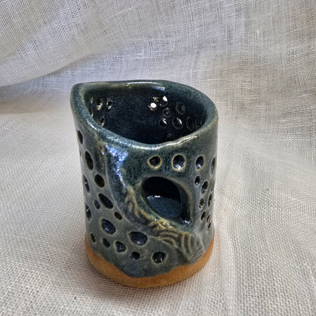 Candle holder
