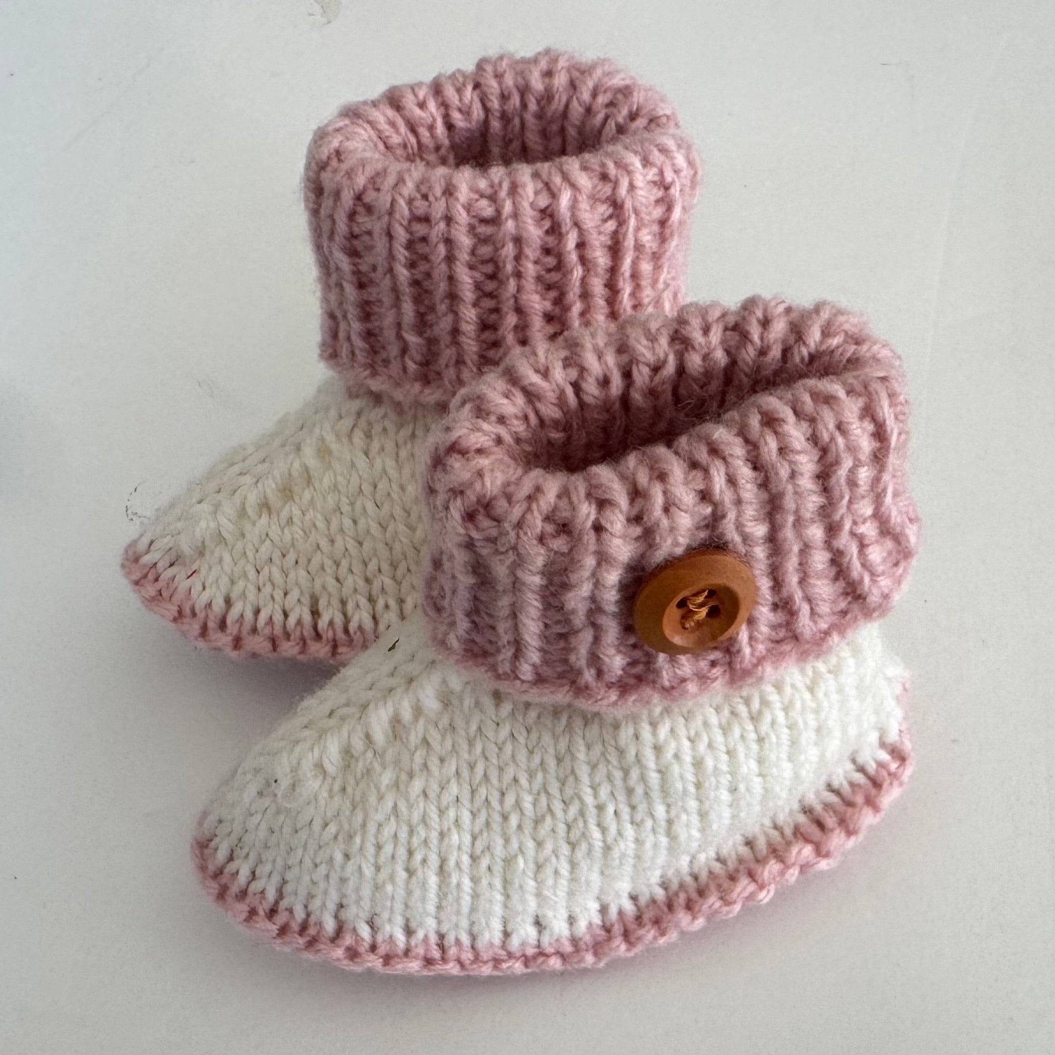 Handmade Baby Gift Set - Knitted Beanie, Ugg Booties & Bib Set