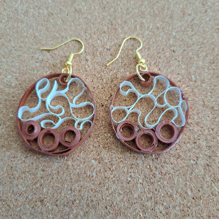 Paper earrings honey gold