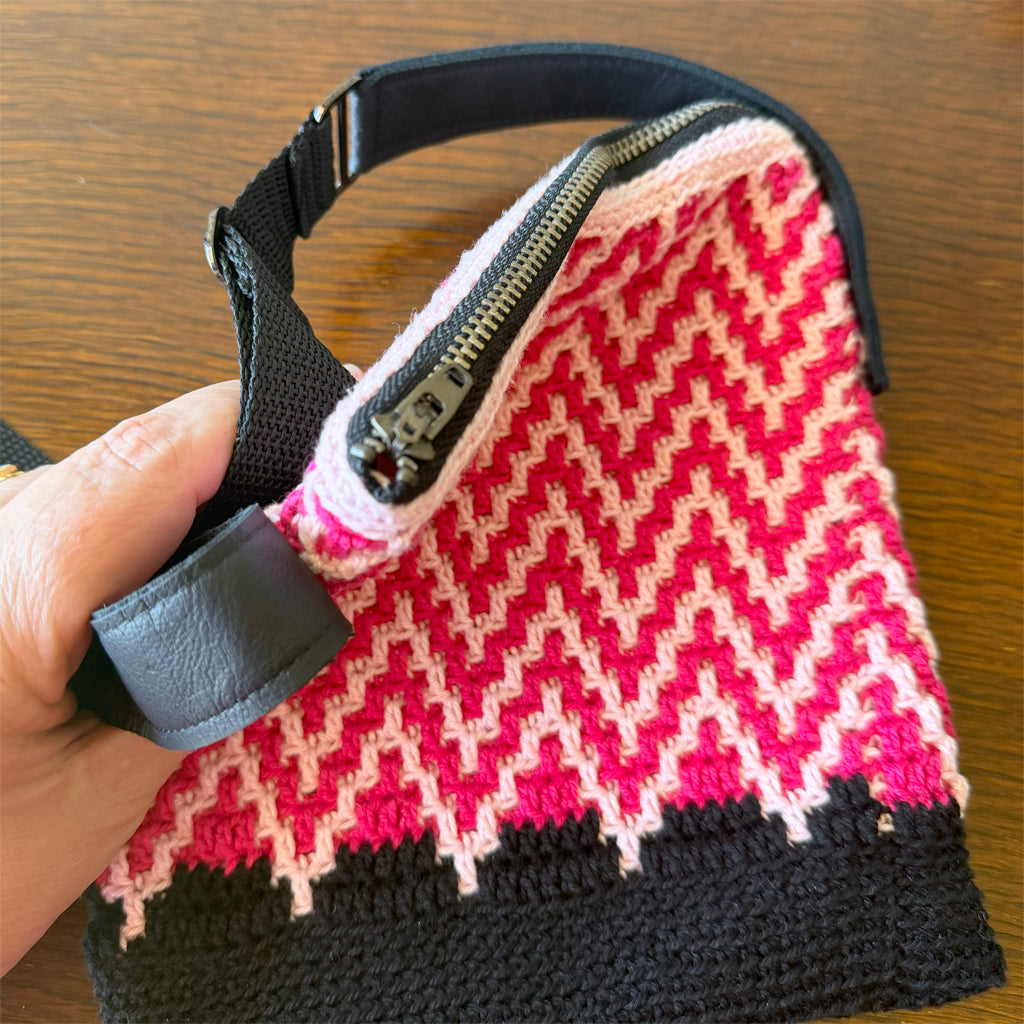 Crochet crossbody bag