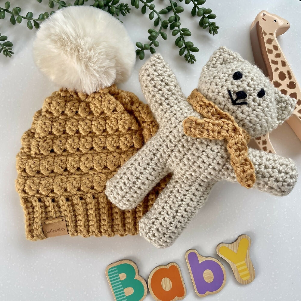 Handmade-newborn-baby-bundle-gift-set_Mustard-beanie-teddy-bear_IMG_5024 Large