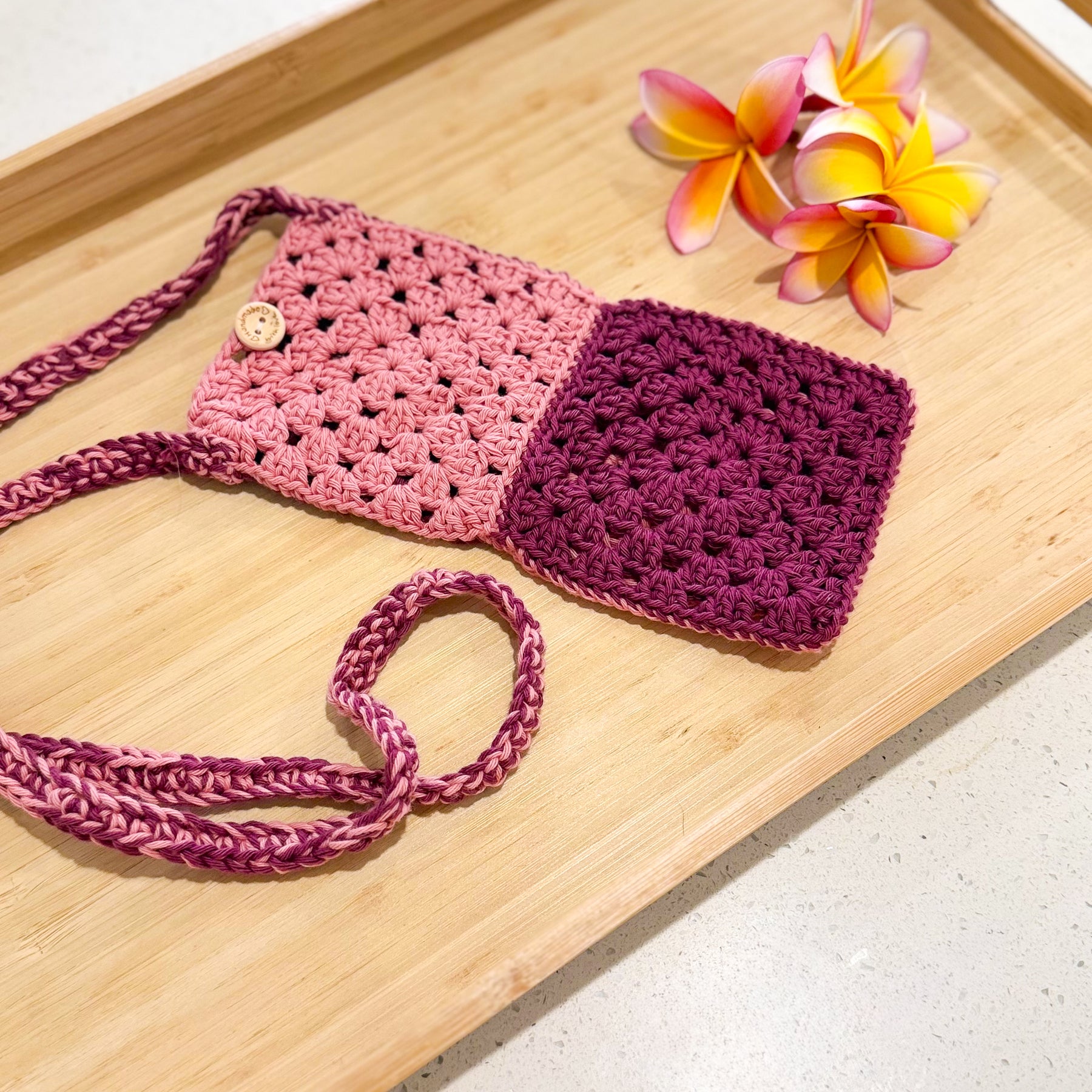 #046-1 Mobile phone bag