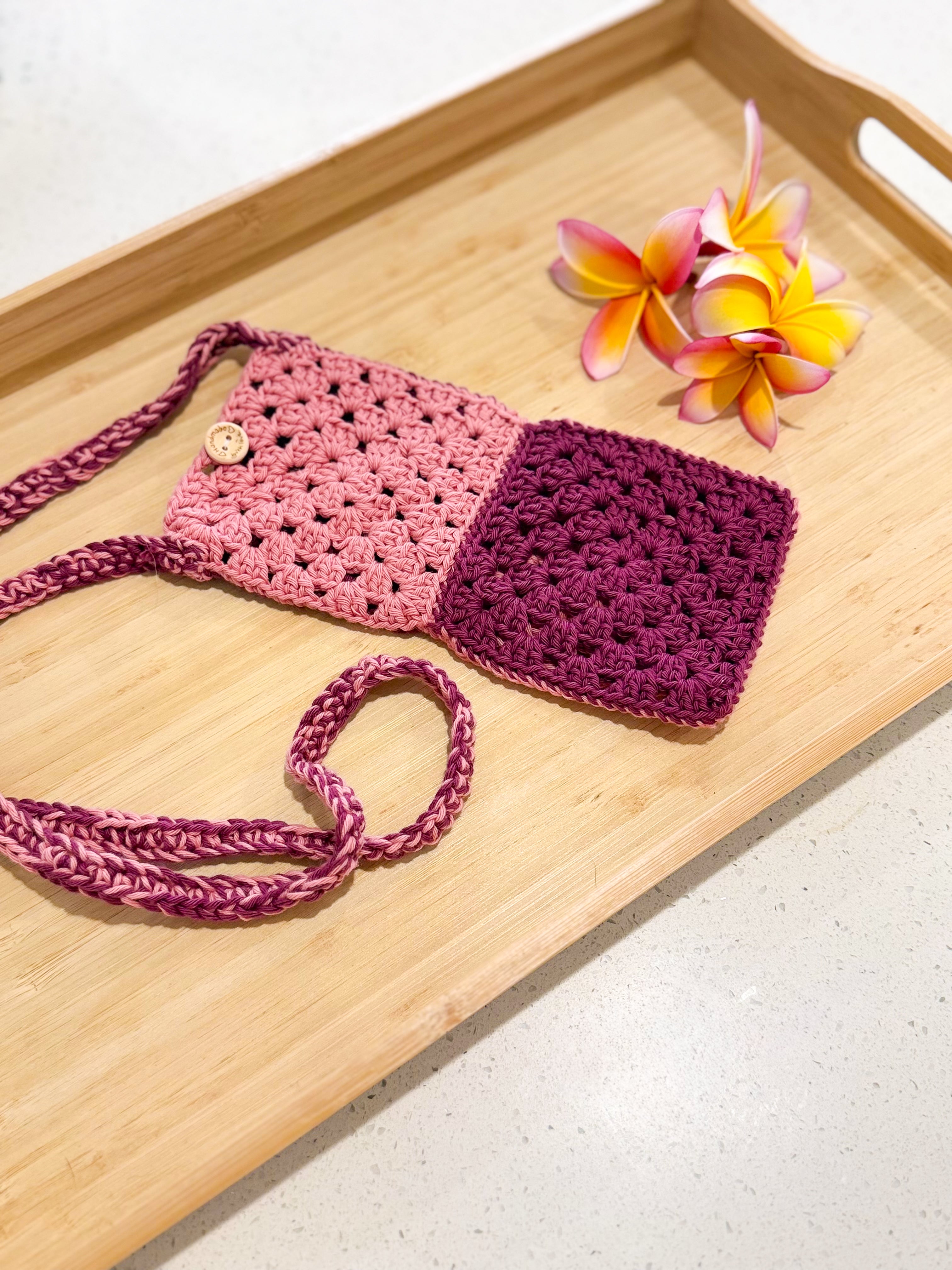 #046-1 Mobile phone bag