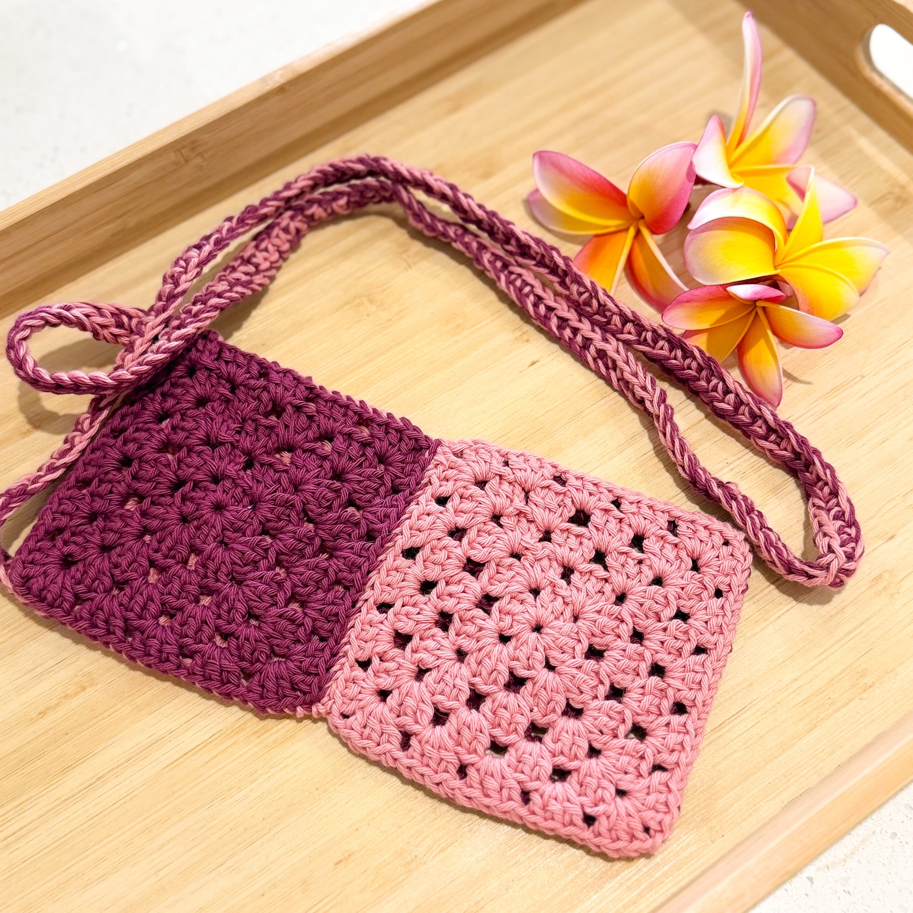#046-1 Mobile phone bag