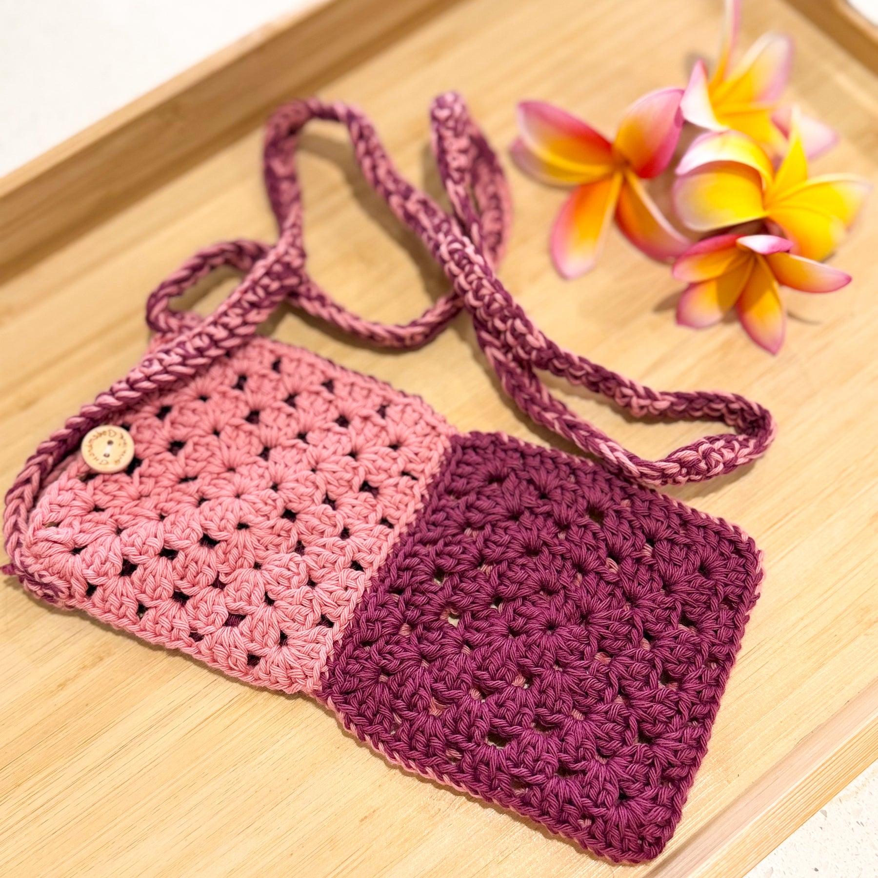 #046-1 Mobile phone bag